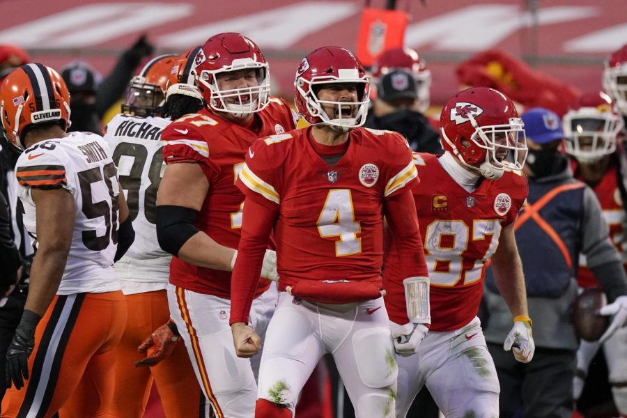 Kansas+City+Chiefs+backup+quarterback+Chad+Henne+celebrates+with+his+teammates+after+diving+for+what+was%2C+at+the+time%2C+a+game-clinching+first+down+against+the+Cleveland+Browns.+After+review%2C+the+referees+marked+Henne+just+short+of+the+first+down%2C+but+it+took+only+one+more+play+to+seal+the+22-17+win+for+the+Chiefs.