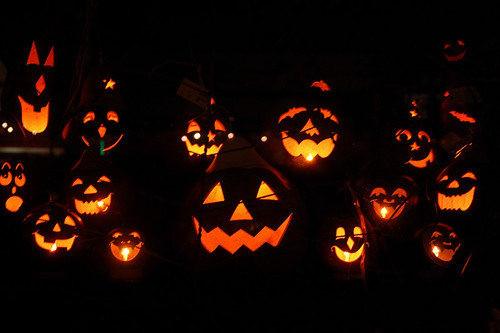 Halloween by jomudo is licensed under CC BY-NC-ND 2.0.
